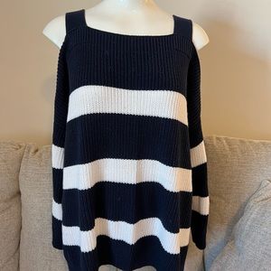 Cold shoulder chunky sweater